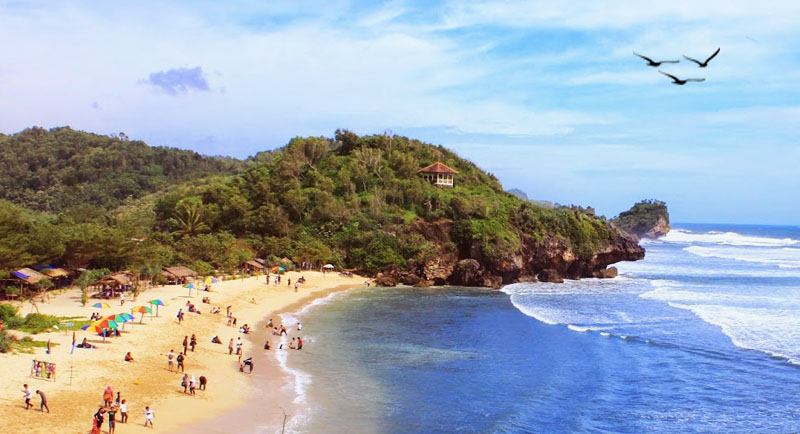 Mengarungi Ombak Pantai di Yogyakarta: 7 Tempat Pantai yang Wajib Dikunjungi Mengarungi Ombak Pantai di Yogyakarta: 7 Tempat Pantai yang Wajib Dikunjungi