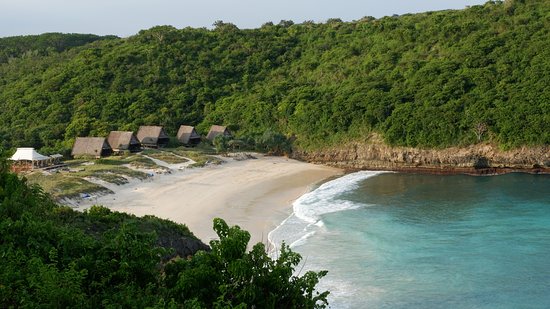 Mengenal 7 Resort Eksklusif di Indonesia dengan Akses Pantai Pribadi Mengenal 7 Resort Eksklusif di Indonesia dengan Akses Pantai Pribadi