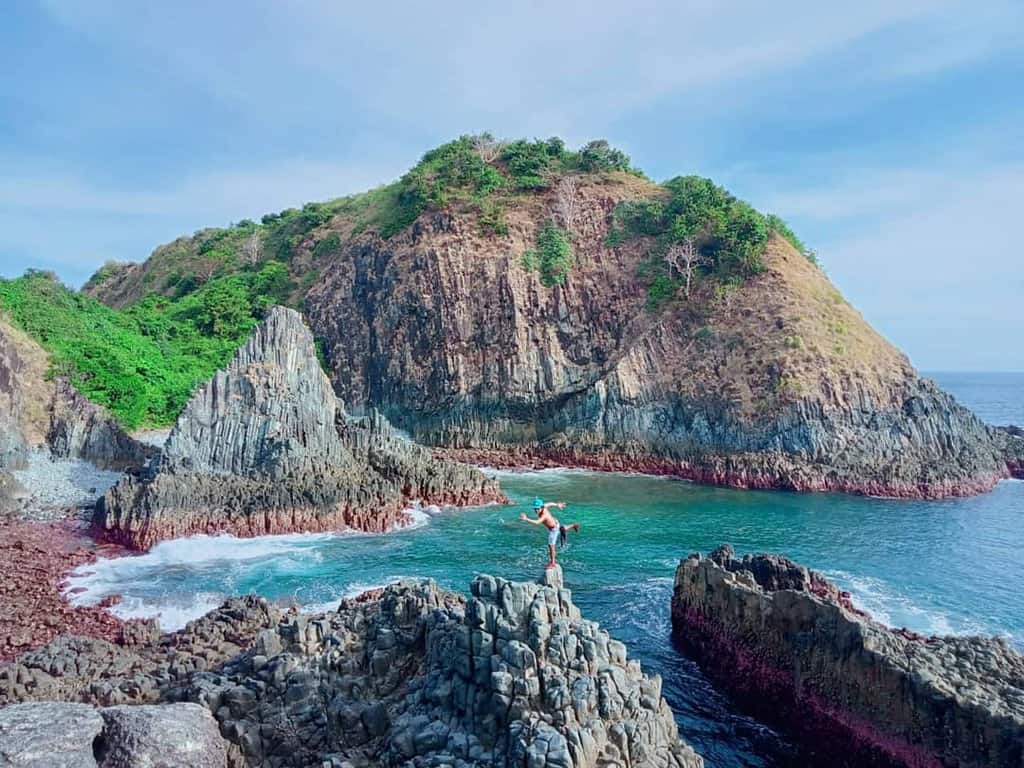 Menikmati Keindahan Pantai Karang di Lombok: Wisata Bahari yang Tidak Boleh Dilewatkan Menikmati Keindahan Pantai Karang di Lombok: Wisata Bahari yang Tidak Boleh Dilewatkan
