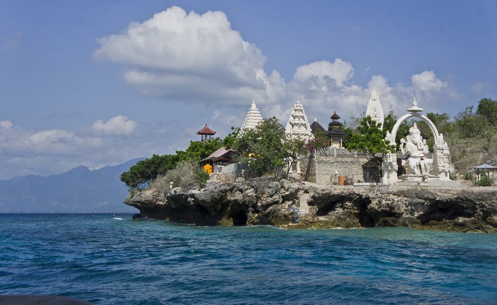 Menjelajahi Keindahan Bali: Menyusuri 7 Pura Terindah yang Wajib Dikunjungi Menjelajahi Keindahan Bali: Menyusuri 7 Pura Terindah yang Wajib Dikunjungi