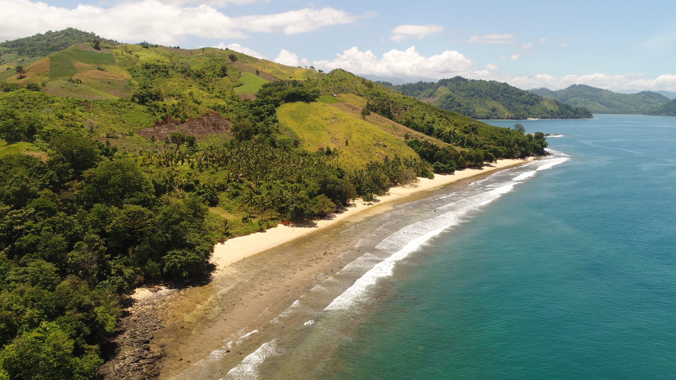 Menyelami Keindahan Alam Gorontalo: 7 Pantai Eksotis yang Wajib Dikunjungi Menyelami Keindahan Alam Gorontalo: 7 Pantai Eksotis yang Wajib Dikunjungi