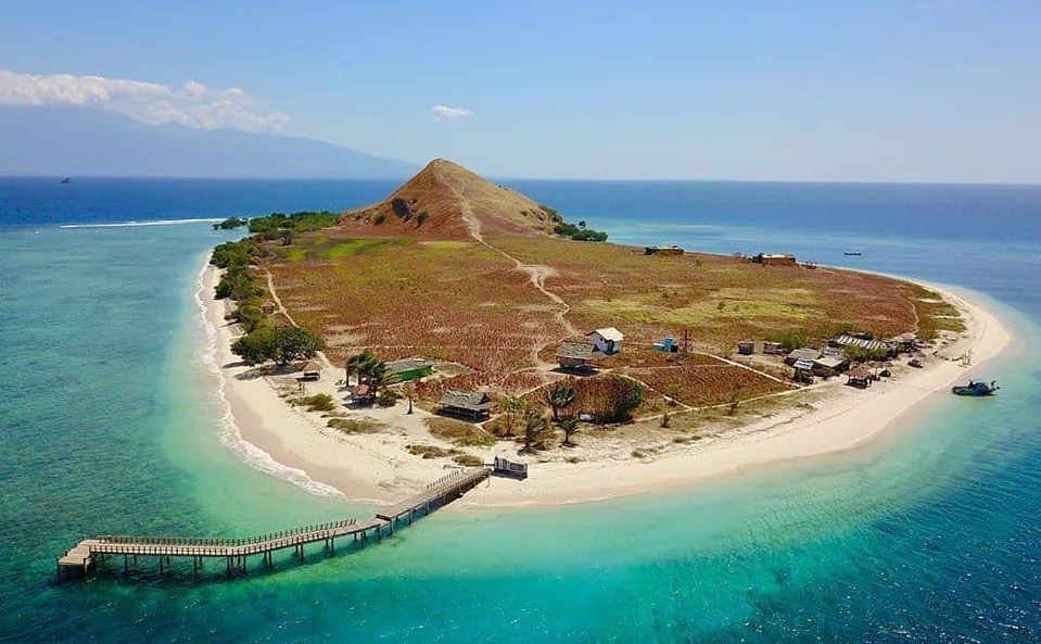 Sumbawa, Permata di Timur Nusa Tenggara: Menikmati Pesona Wisata Alam yang Tak Tergoyahkan Sumbawa, Permata di Timur Nusa Tenggara: Menikmati Pesona Wisata Alam yang Tak Tergoyahkan